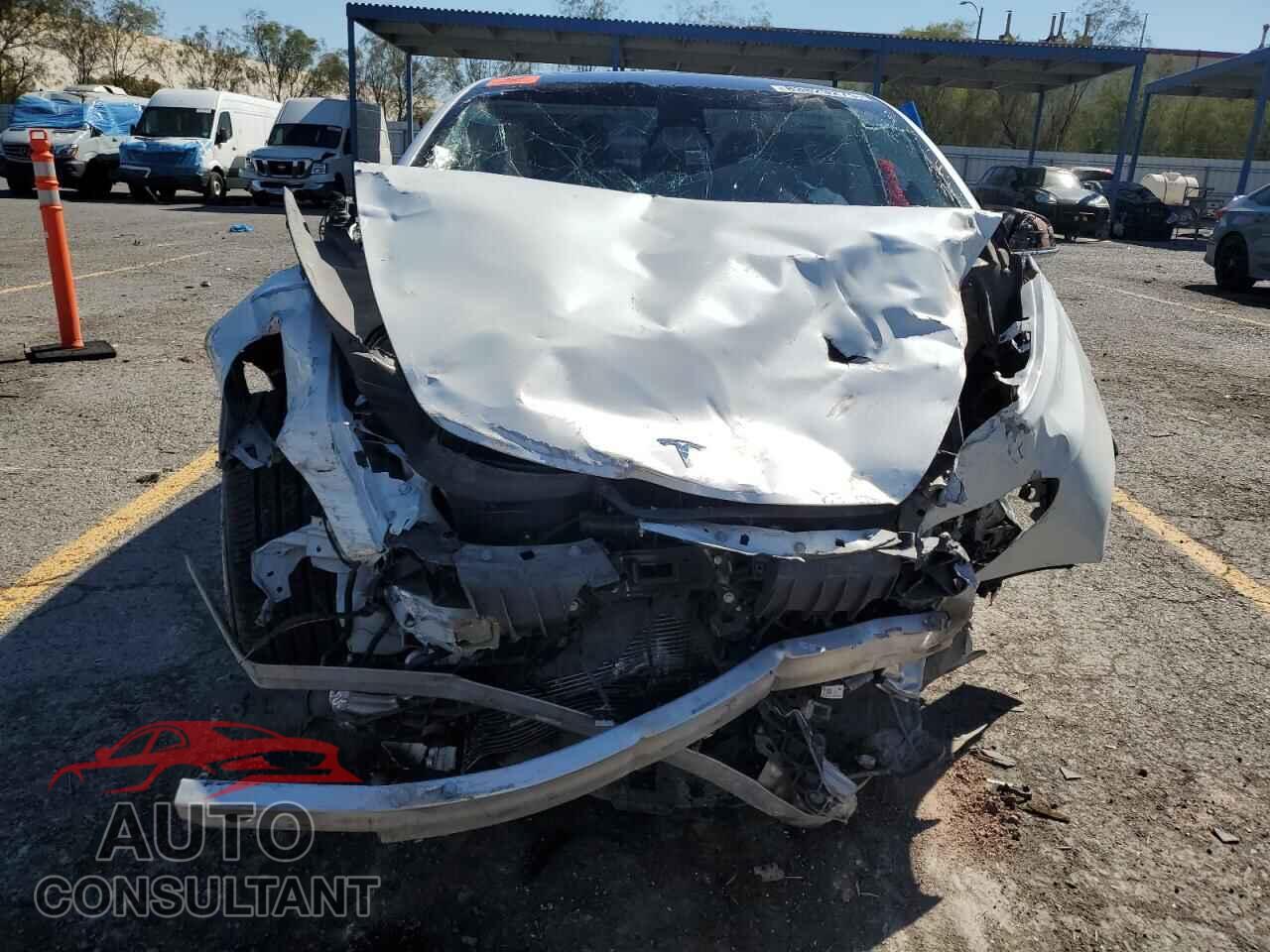 TESLA MODEL 3 2018 - 5YJ3E1EA4JF015688