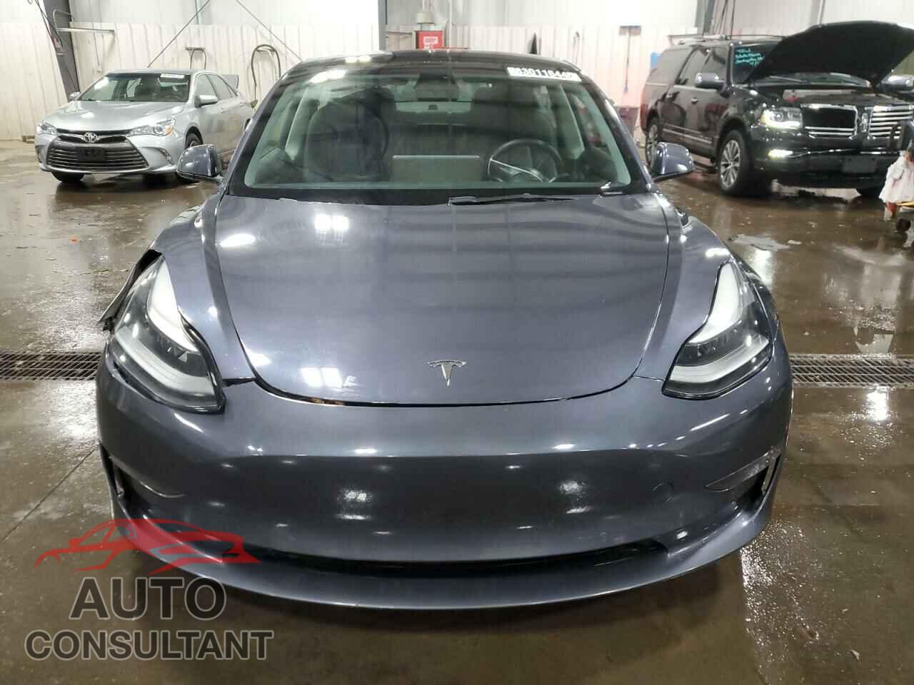 TESLA MODEL 3 2022 - 5YJ3E1EA4NF288426