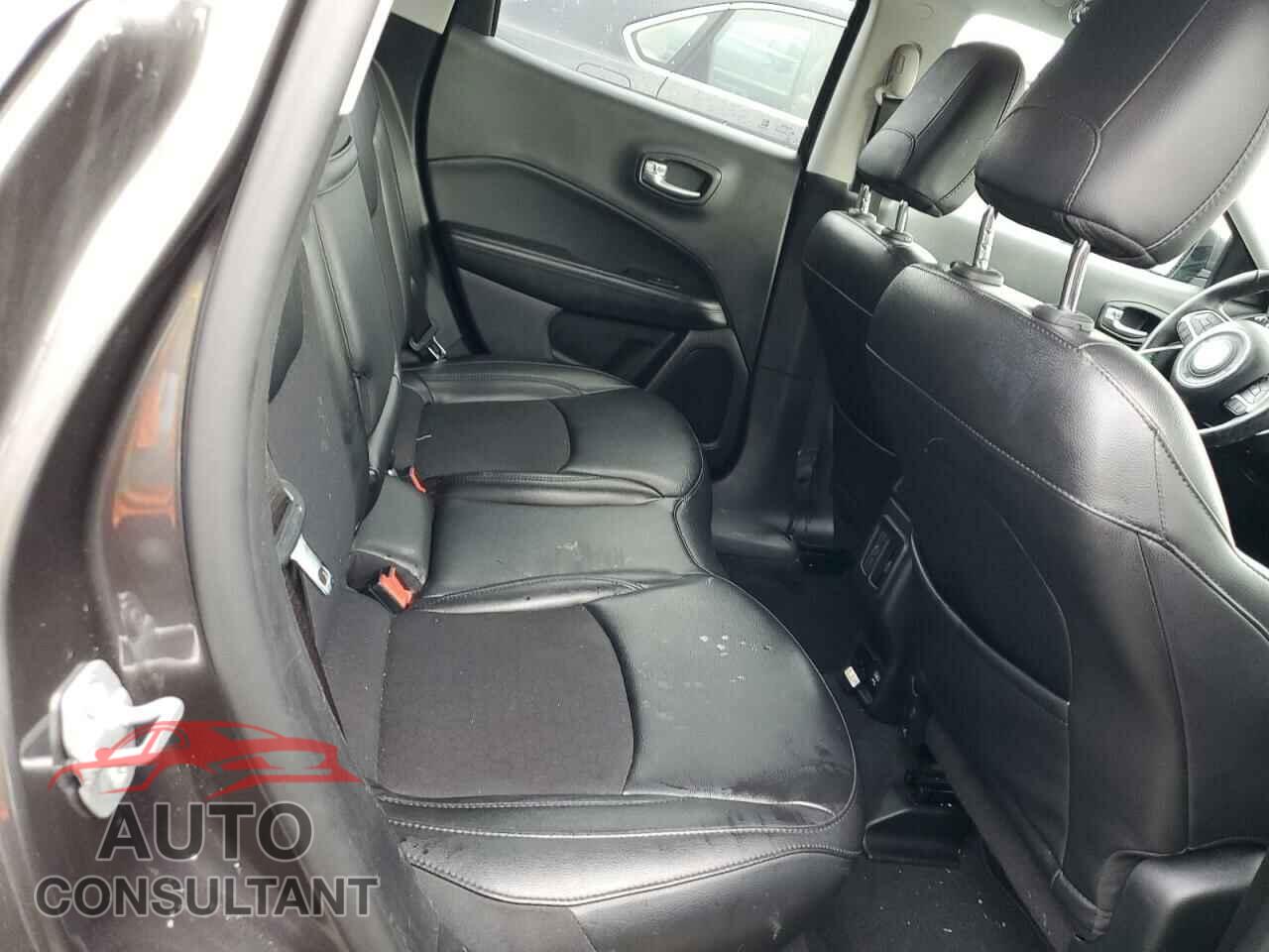 JEEP COMPASS 2019 - 3C4NJDBB4KT696912