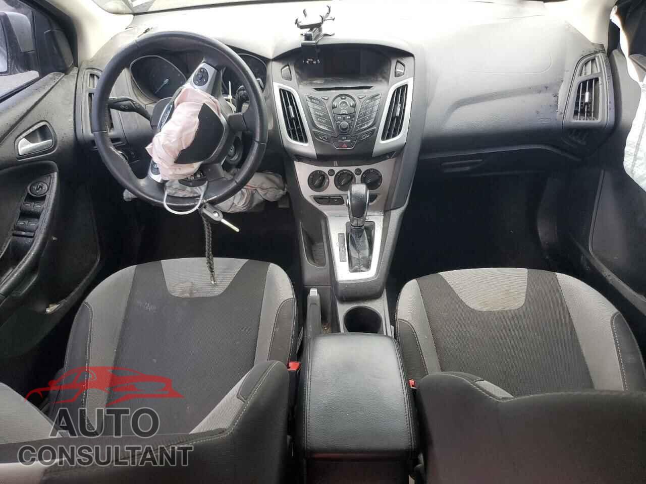 FORD FOCUS 2014 - 1FADP3F25EL257982