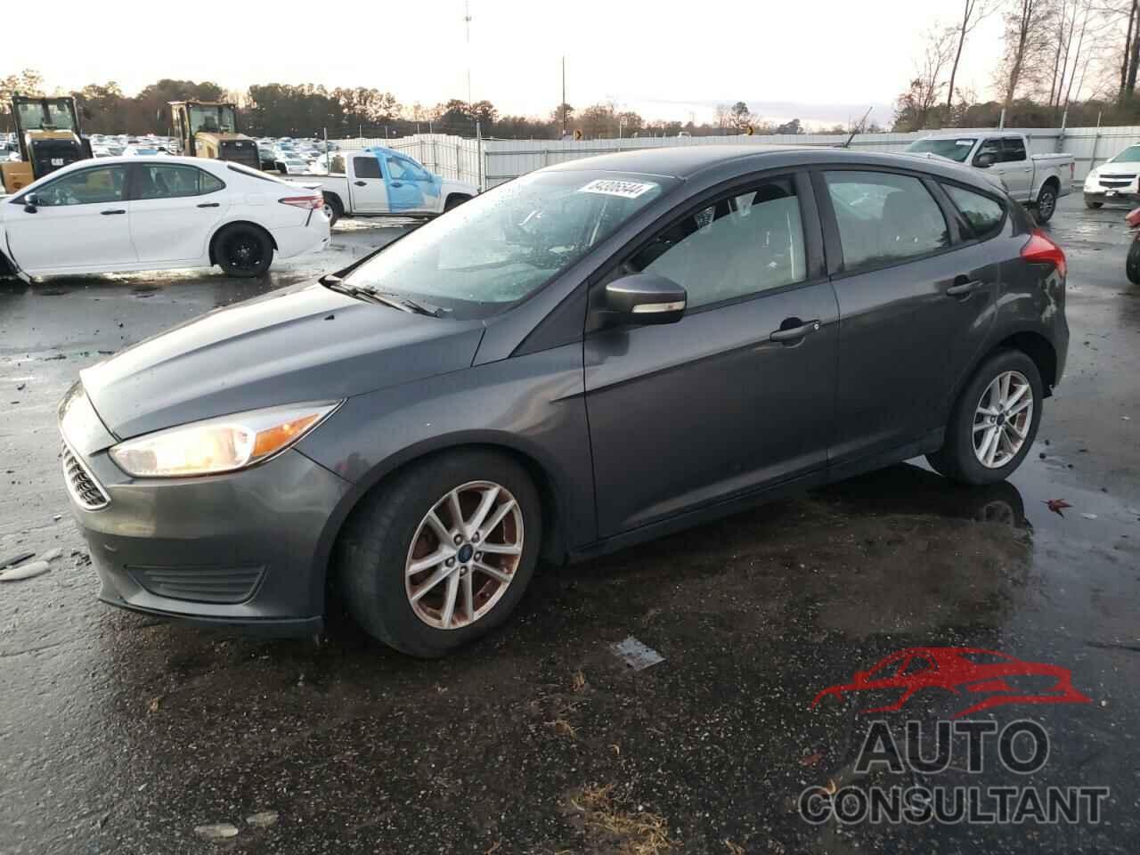 FORD FOCUS 2017 - 1FADP3K23HL227356