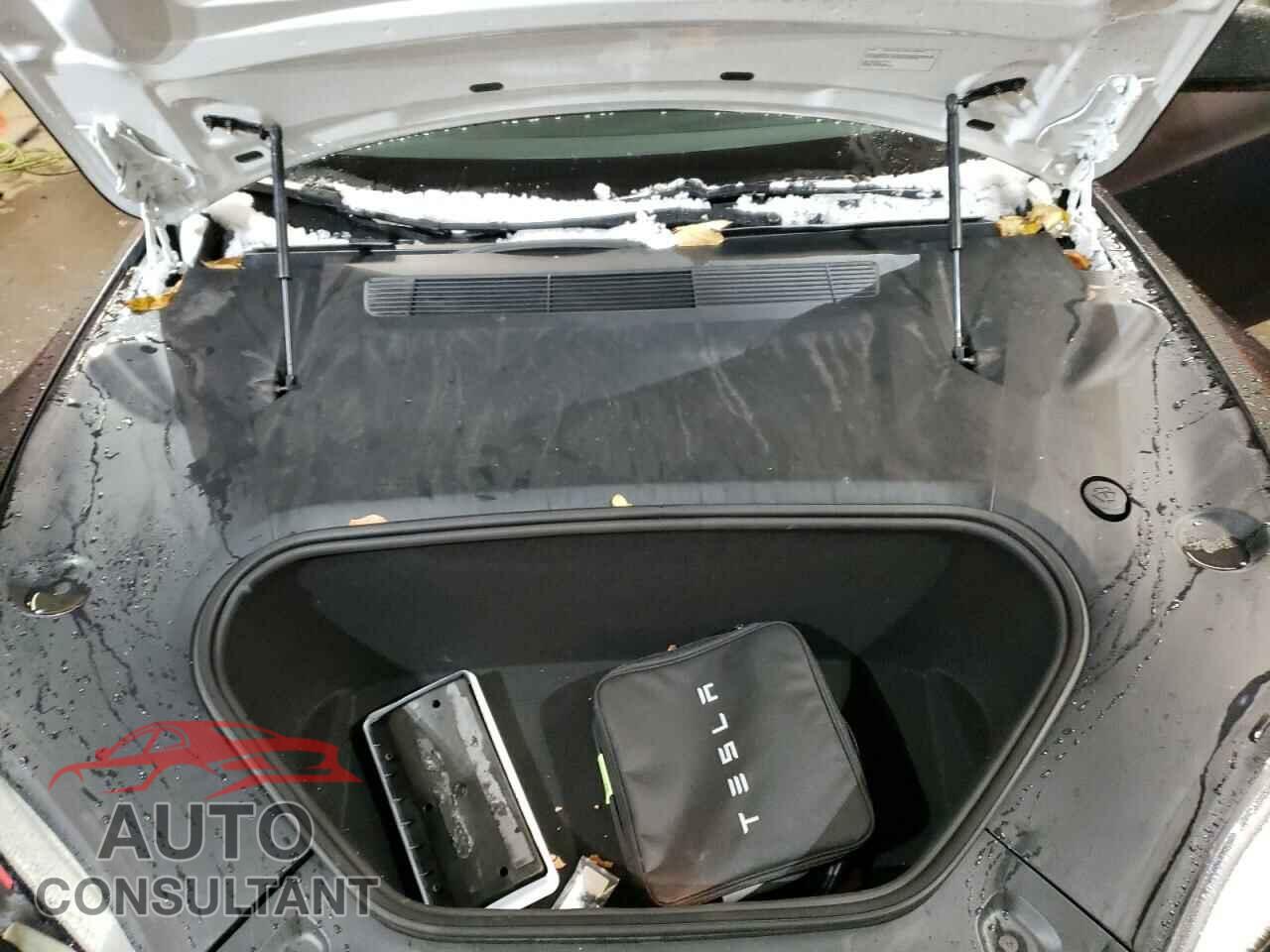 TESLA MODEL S 2022 - 5YJSA1E58NF468129