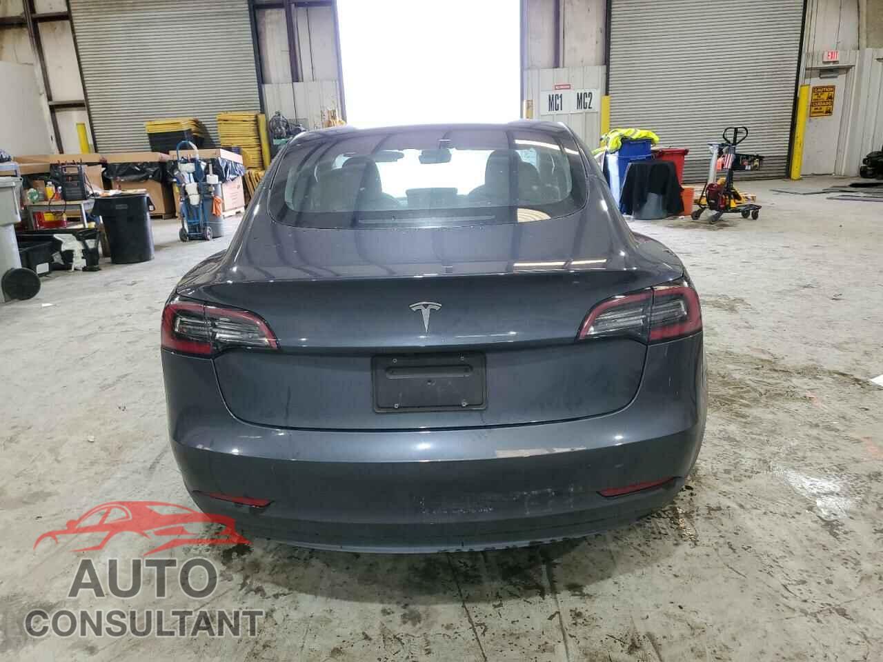 TESLA MODEL 3 2023 - 5YJ3E1EA5PF401447