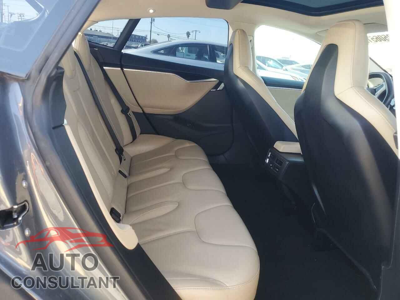 TESLA MODEL S 2013 - 5YJSA1CG1DFP05014