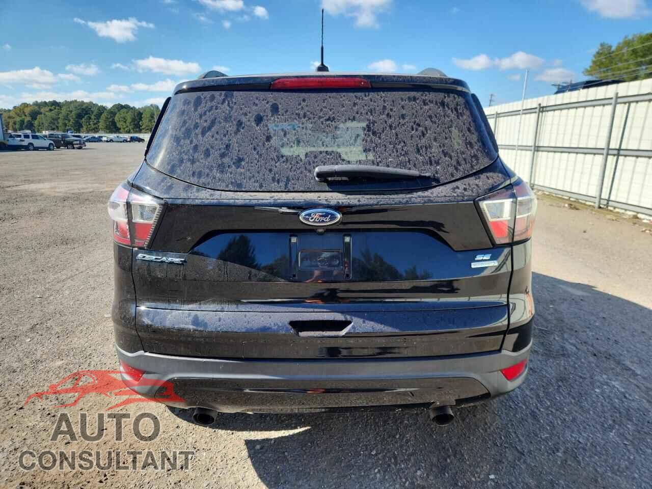 FORD ESCAPE 2018 - 1FMCU0GD8JUD19646