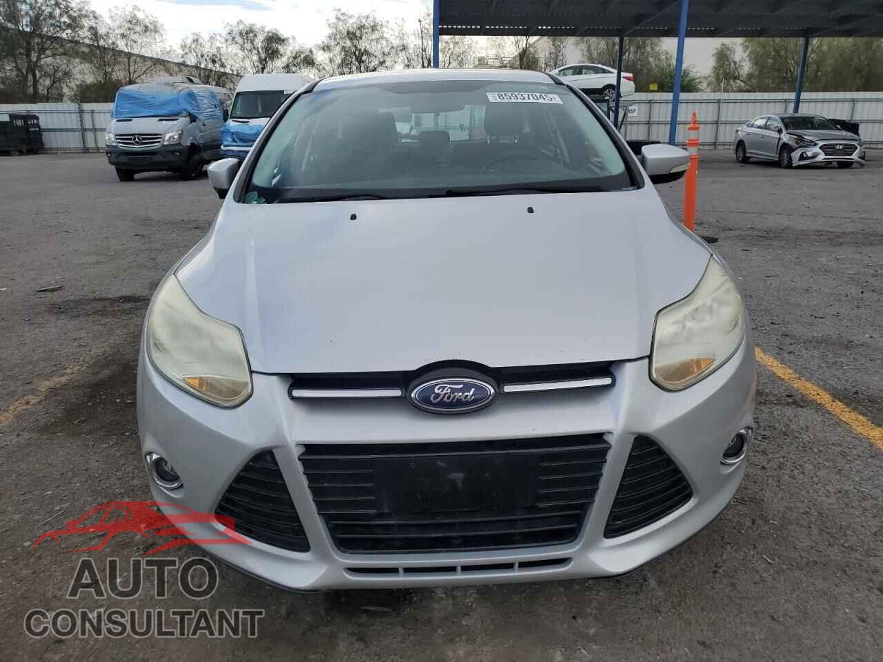 FORD FOCUS 2012 - 1FAHP3M2XCL105455