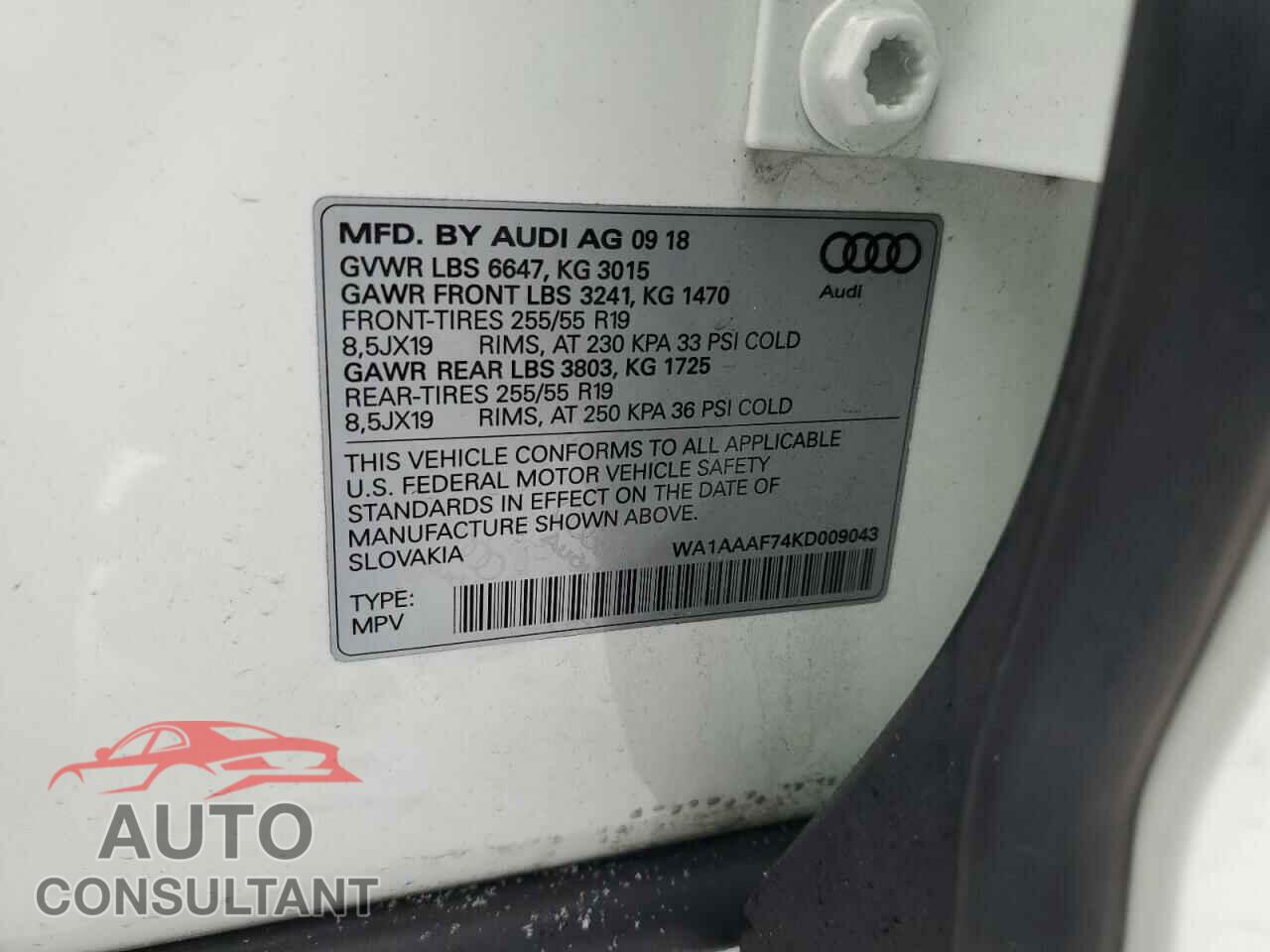 AUDI Q7 2019 - WA1AAAF74KD009043