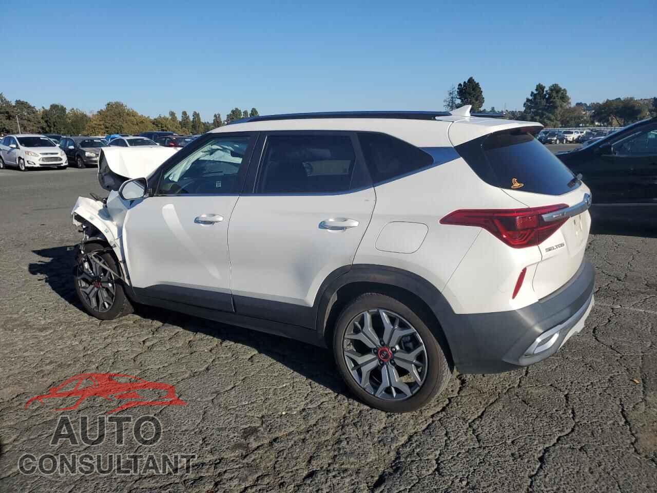 KIA SELTOS 2021 - KNDEUCA24M7144949