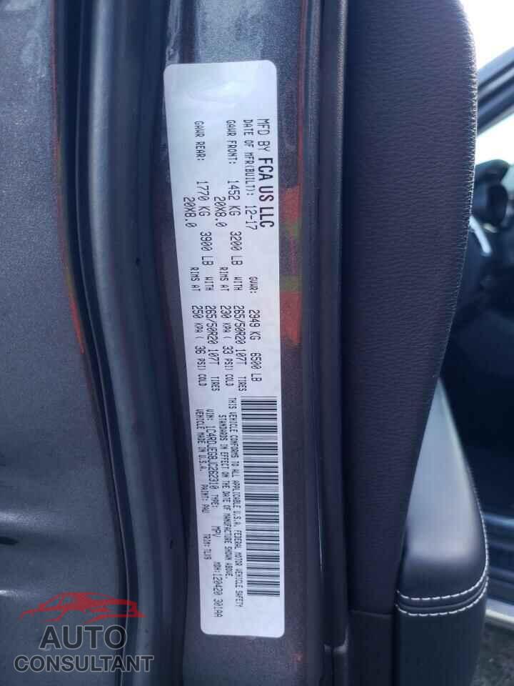 DODGE DURANGO 2018 - 1C4RDJEG8JC262310