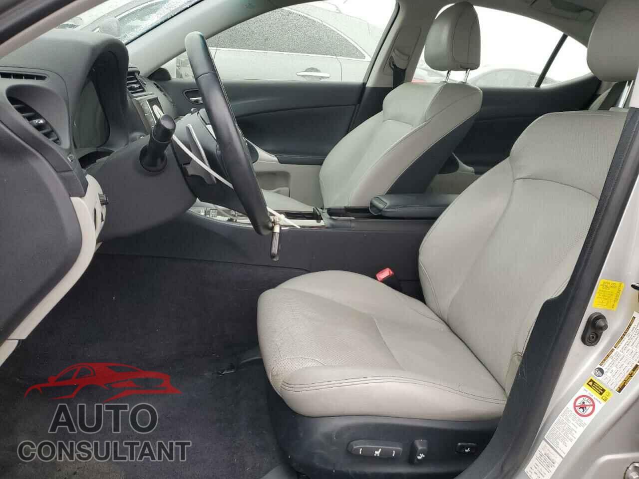 LEXUS IS 2012 - JTHBF5C25C2102208