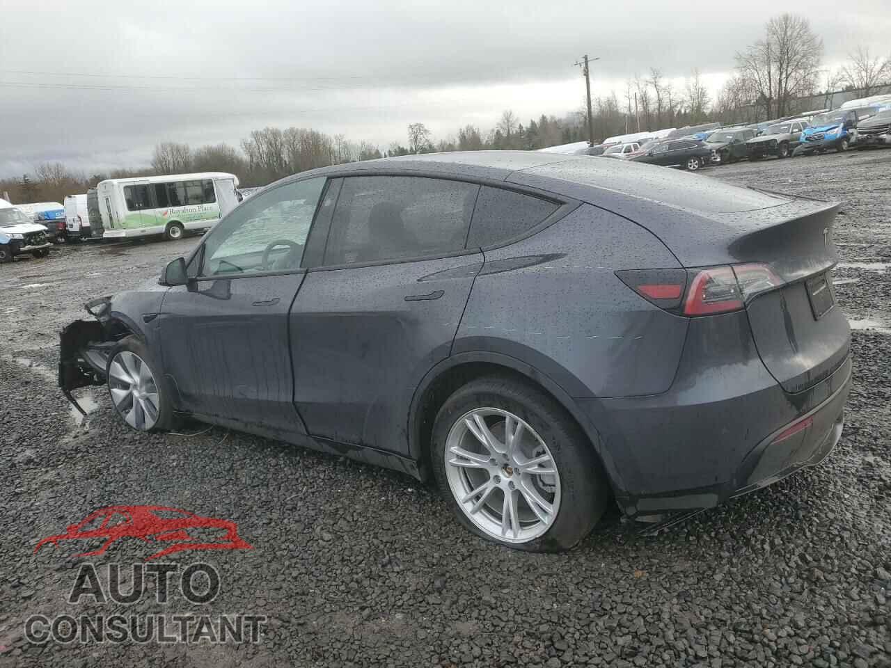 TESLA MODEL Y 2024 - 7SAYGDEE6RF074471