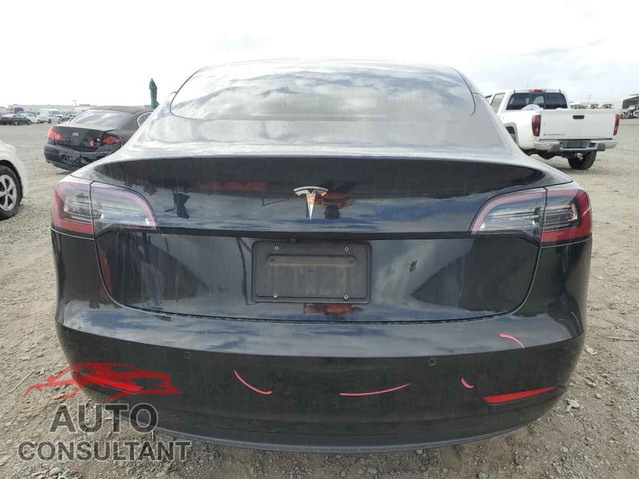 TESLA MODEL 3 2019 - 5YJ3E1EA7KF325724