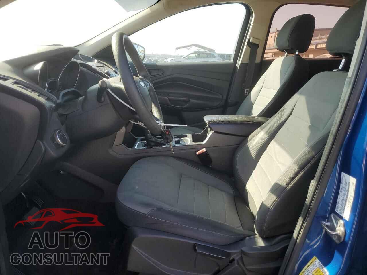 FORD ESCAPE 2017 - 1FMCU0F77HUE09165