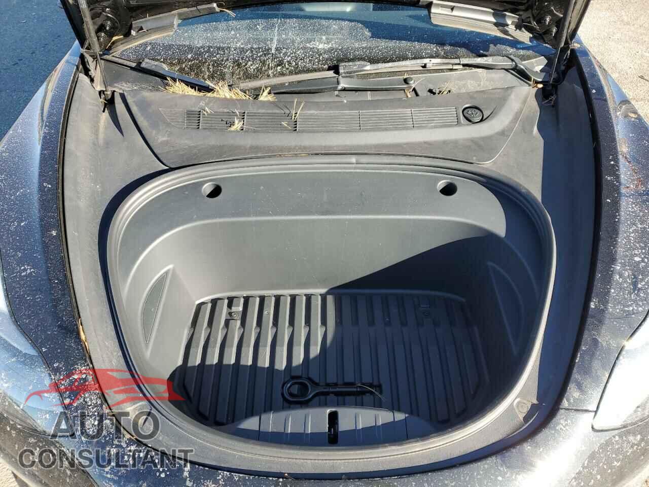 TESLA MODEL 3 2023 - 5YJ3E1EAXPF494403