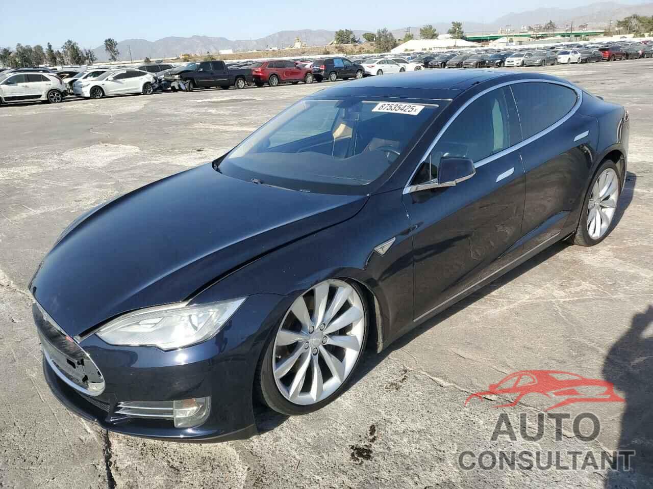 TESLA MODEL S 2013 - 5YJSA1DP2DFP14075