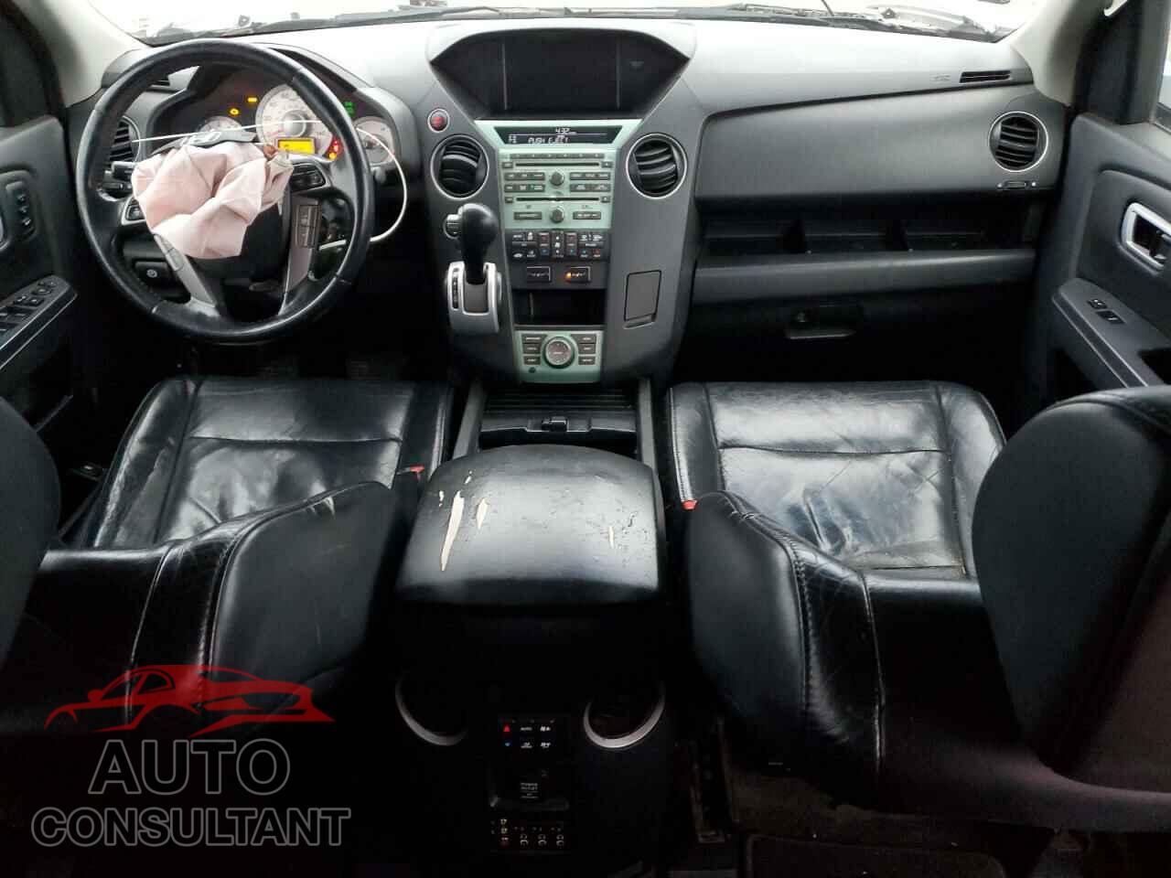 HONDA PILOT 2011 - 5FNYF4H92BB086556
