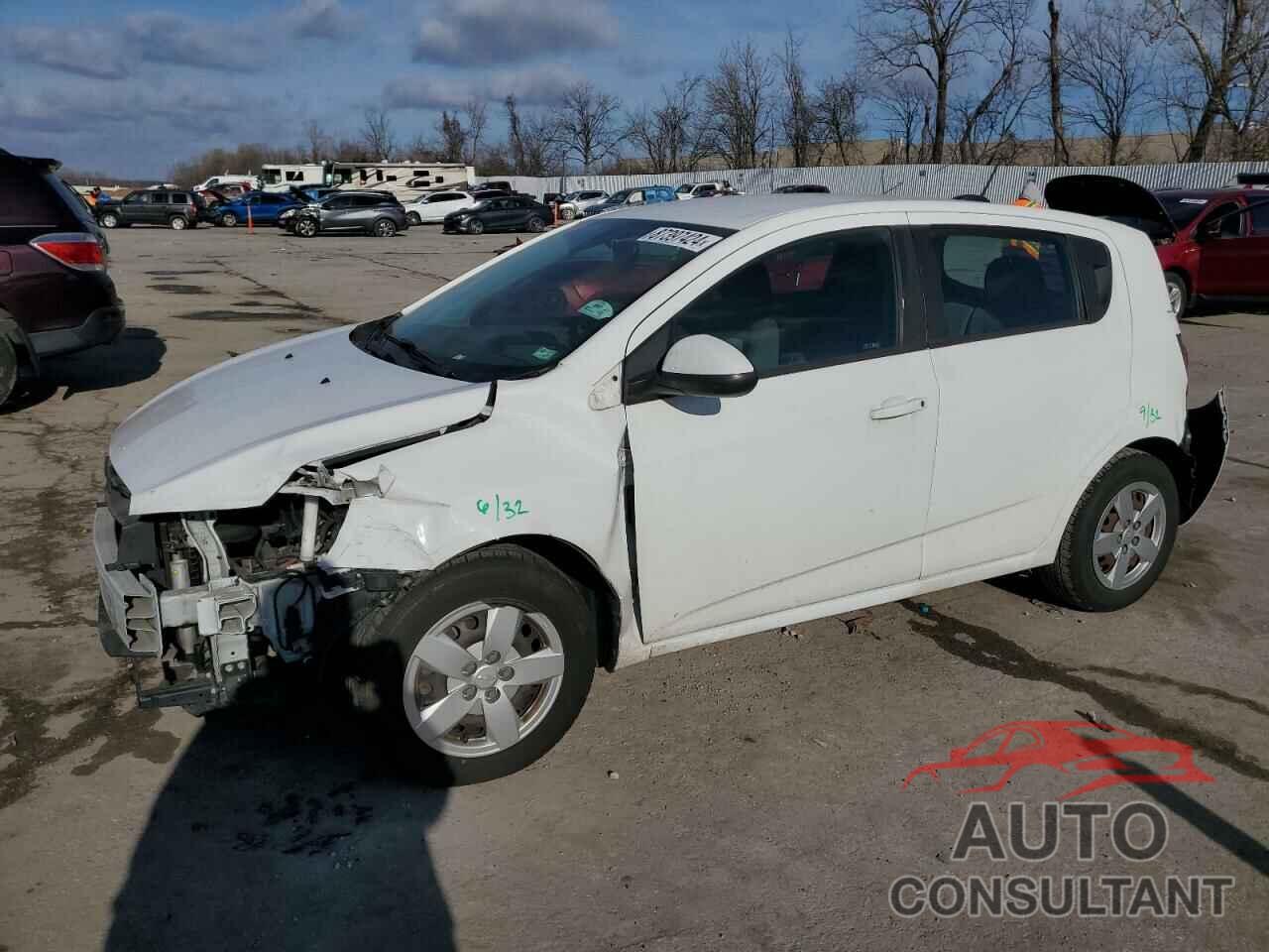 CHEVROLET SONIC 2016 - 1G1JA6SH3G4173143