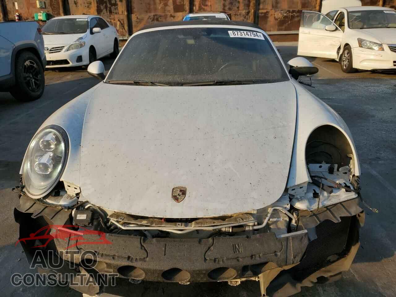 PORSCHE 911 2018 - WP0CA2A90JS138436