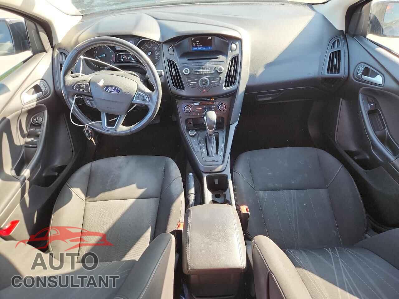 FORD FOCUS 2017 - 1FADP3FE3HL299565
