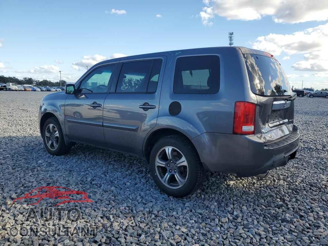 HONDA PILOT 2015 - 5FNYF3H31FB032161
