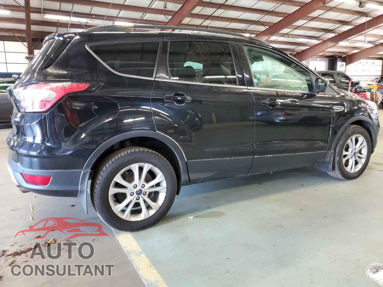 FORD ESCAPE 2017 - 1FMCU9GD7HUC40905