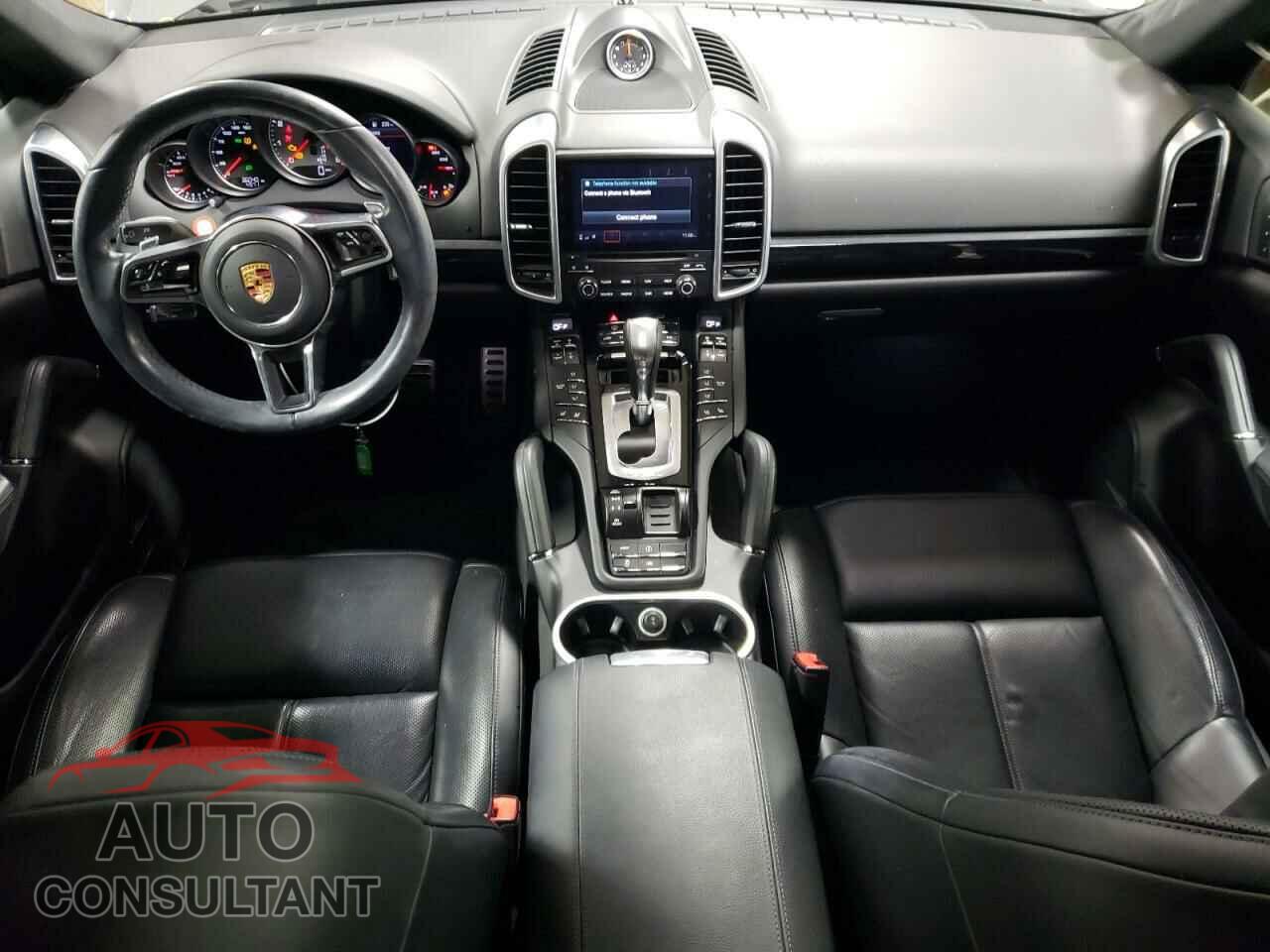 PORSCHE CAYENNE 2017 - WP1AB2A20HLA51565