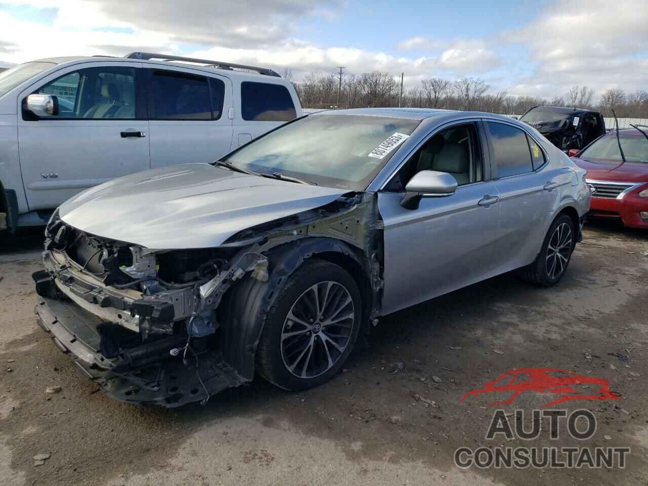 TOYOTA CAMRY 2018 - 4T1B11HKXJU104258
