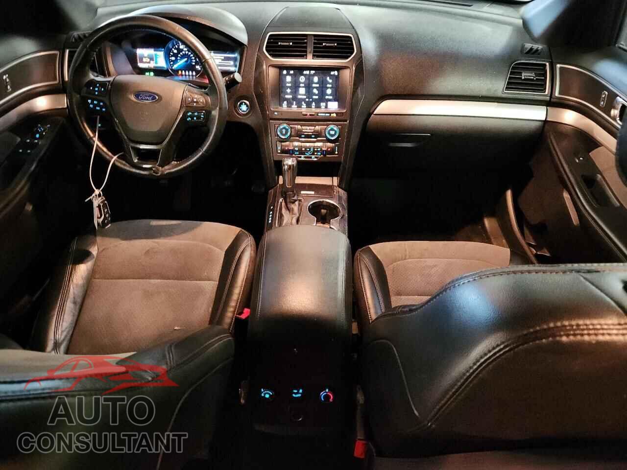FORD EXPLORER 2017 - 1FM5K8D82HGA30906