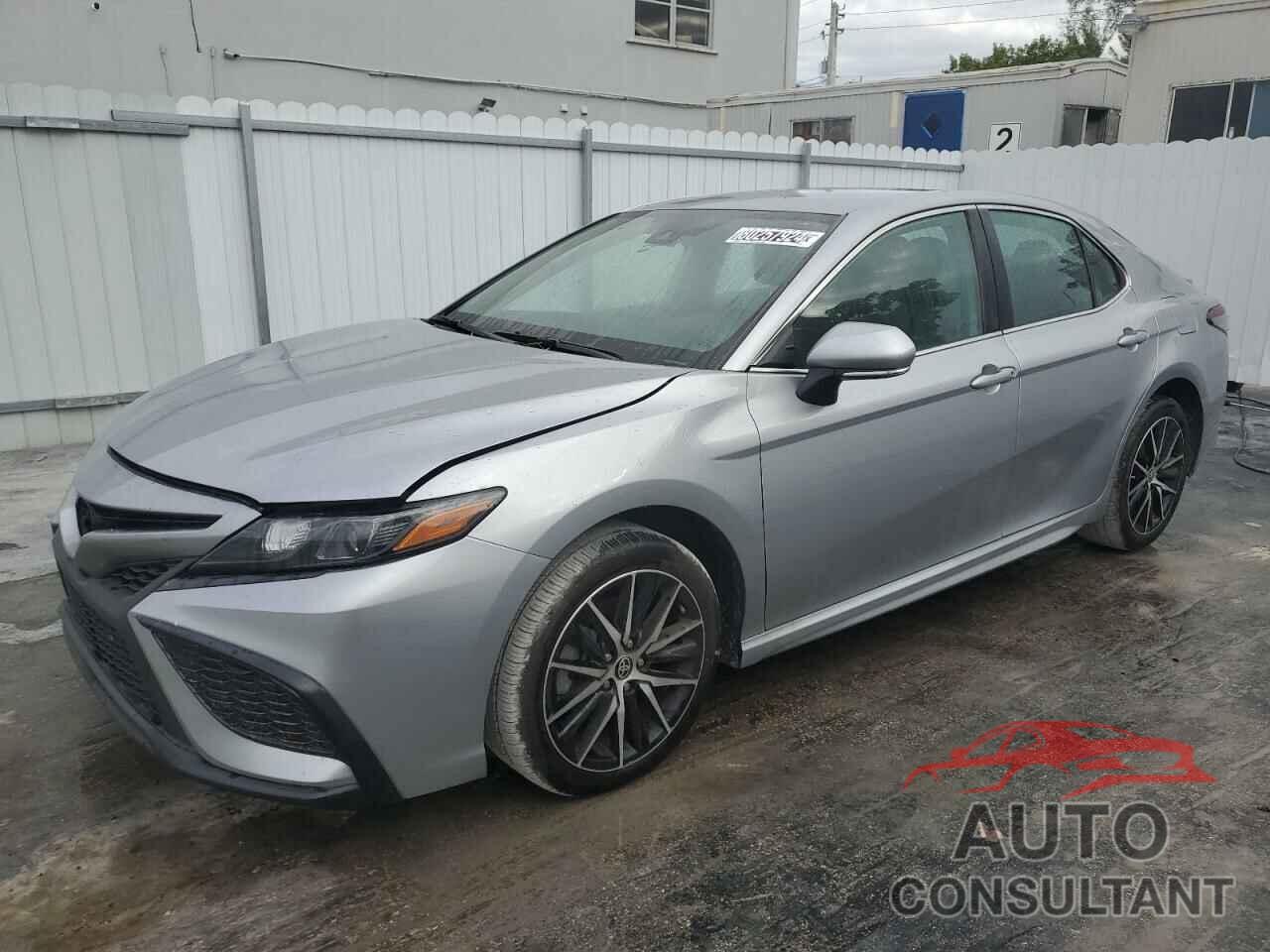 TOYOTA CAMRY 2024 - 4T1G11AK4RU894426