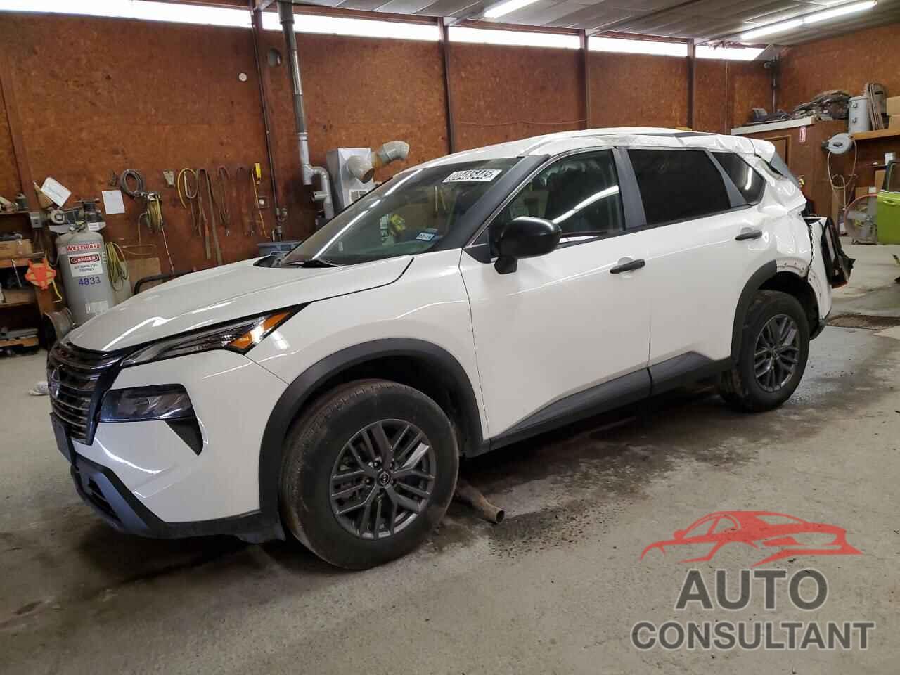NISSAN ROGUE 2024 - 5N1BT3AA8RC716595