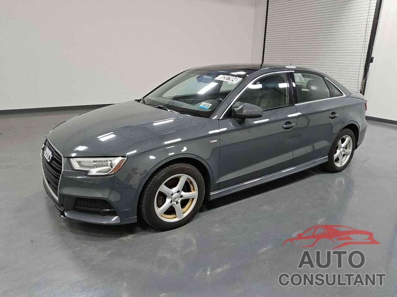 AUDI A3 2018 - WAUJ8GFF8J1055807
