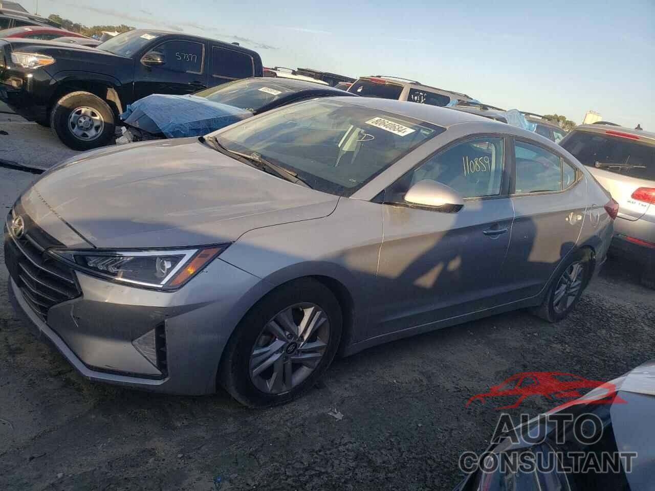 HYUNDAI ELANTRA 2020 - 5NPD84LFXLH567177
