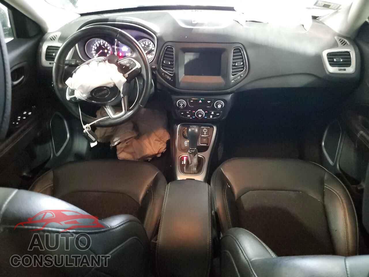 JEEP COMPASS 2020 - 3C4NJDBB2LT197379