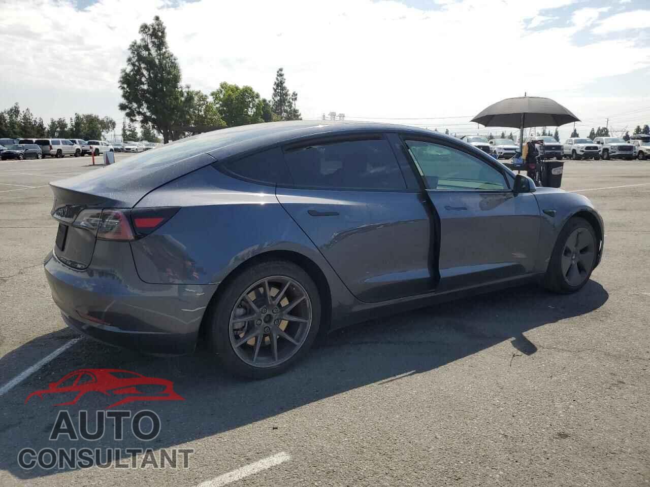 TESLA MODEL 3 2023 - 5YJ3E1EA7PF385154