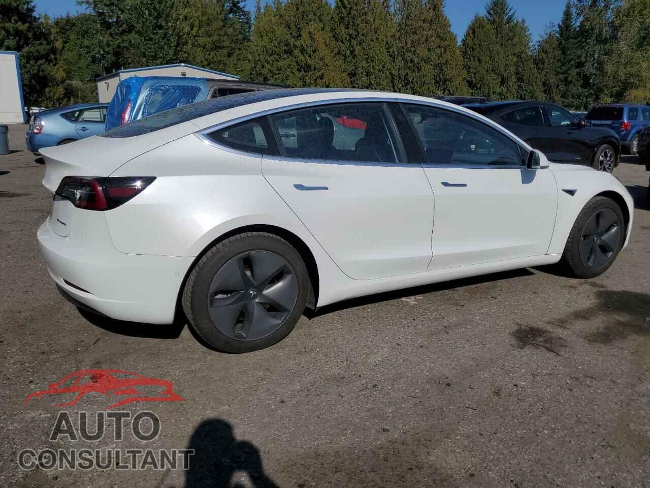 TESLA MODEL 3 2018 - 5YJ3E1EB5JF085404