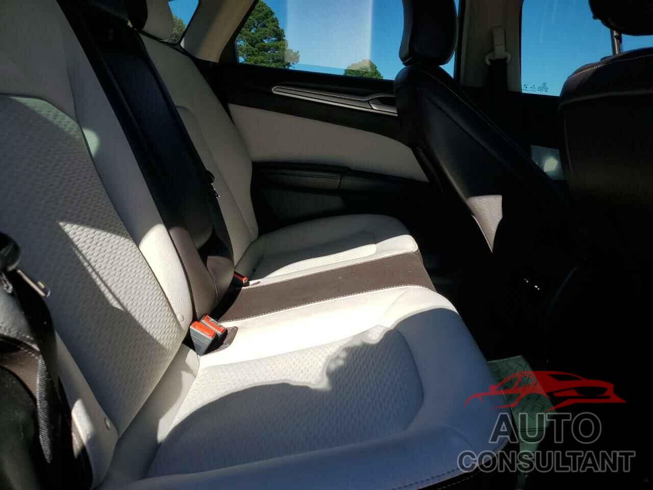 FORD FUSION 2020 - 3FA6P0HD5LR248591