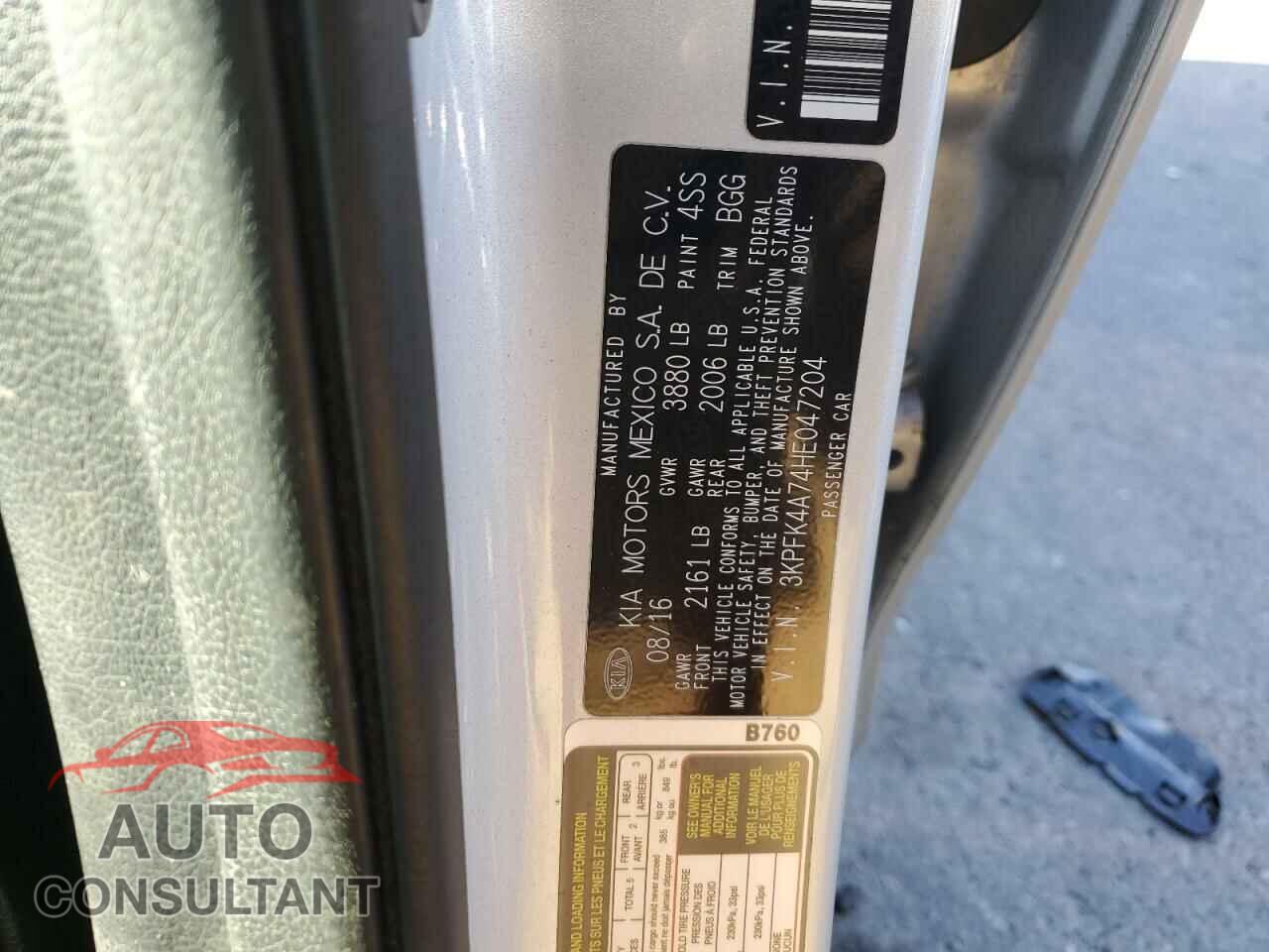 KIA FORTE 2017 - 3KPFK4A74HE047204