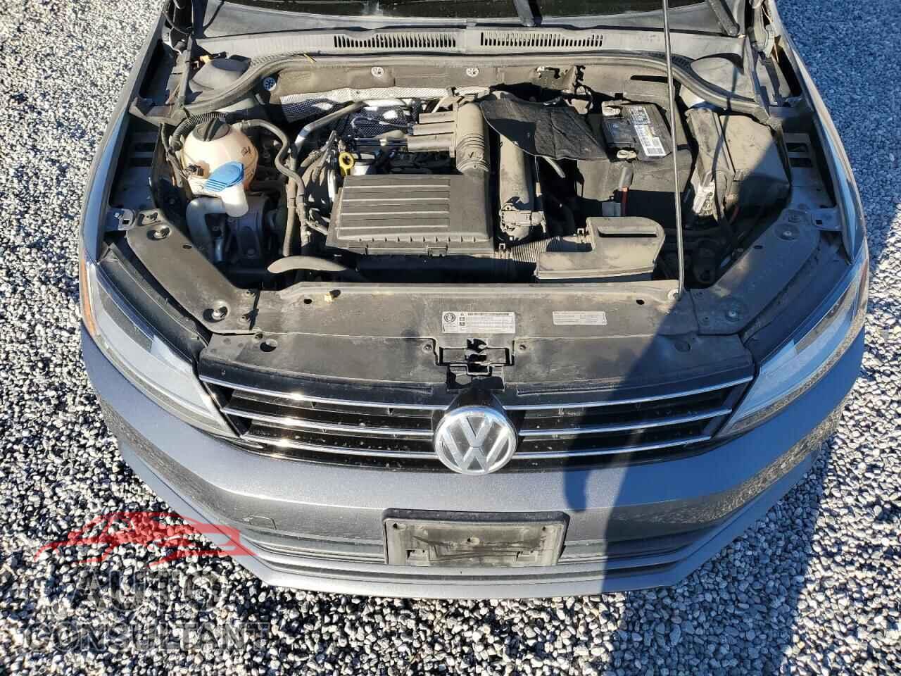 VOLKSWAGEN JETTA 2017 - 3VW2B7AJ8HM211021