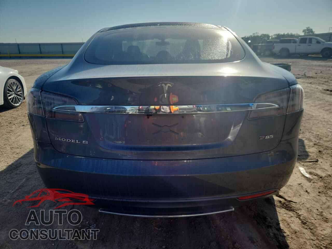 TESLA MODEL S 2013 - 5YJSA1CP8DFP08234