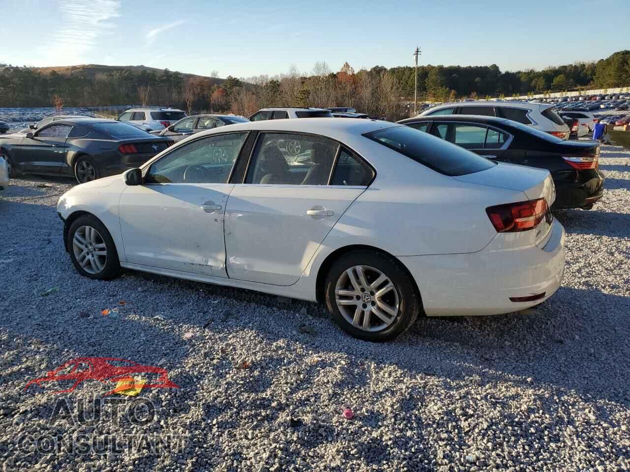 VOLKSWAGEN JETTA 2017 - 3VW2B7AJXHM261371