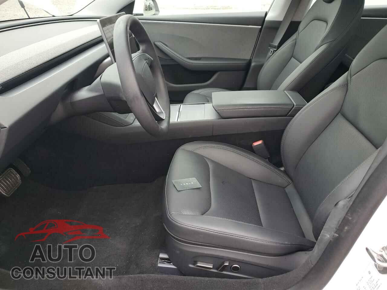 TESLA MODEL 3 2024 - 5YJ3E1EA3RF729064