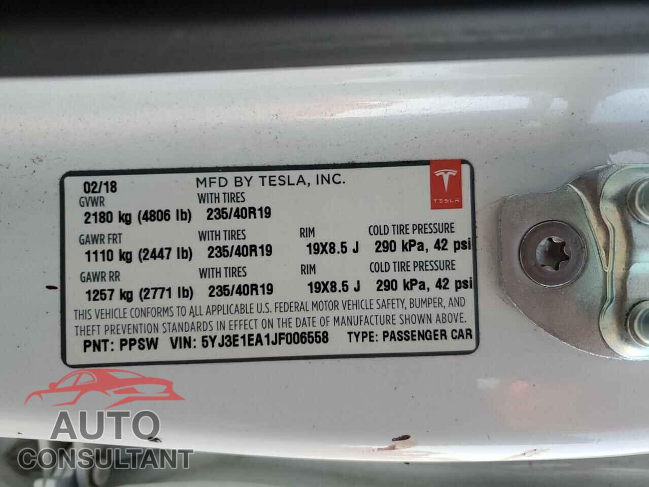 TESLA MODEL 3 2018 - 5YJ3E1EA1JF006558