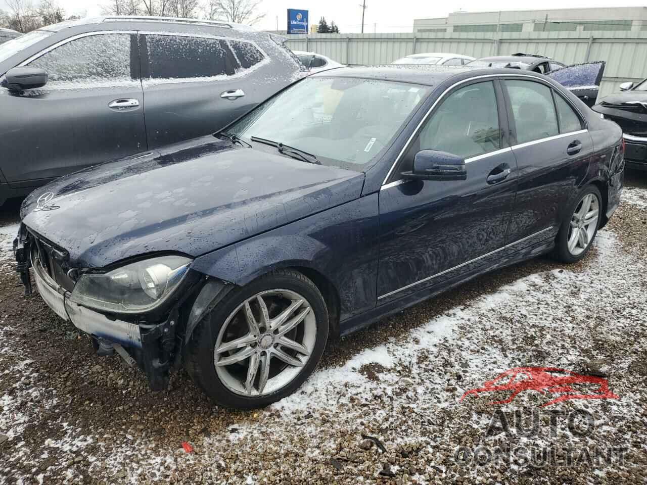 MERCEDES-BENZ C-CLASS 2012 - WDDGF8BB2CA624770