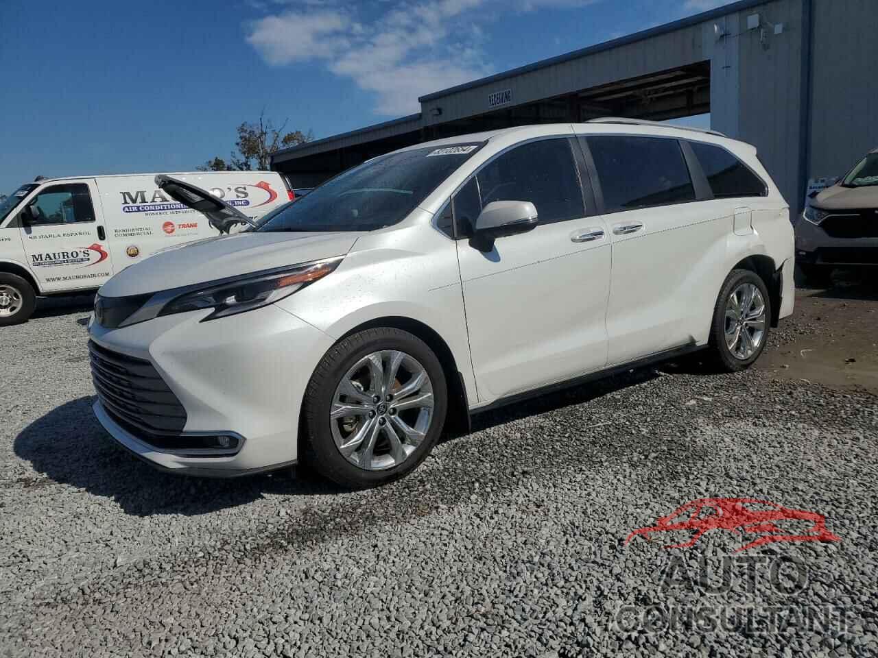 TOYOTA SIENNA 2022 - 5TDERKEC1NS106309