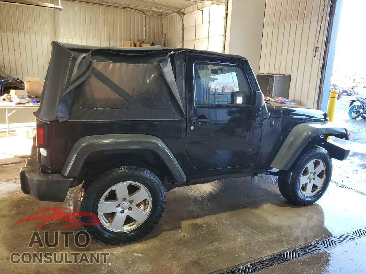 JEEP WRANGLER 2011 - 1J4AA2D17BL519977