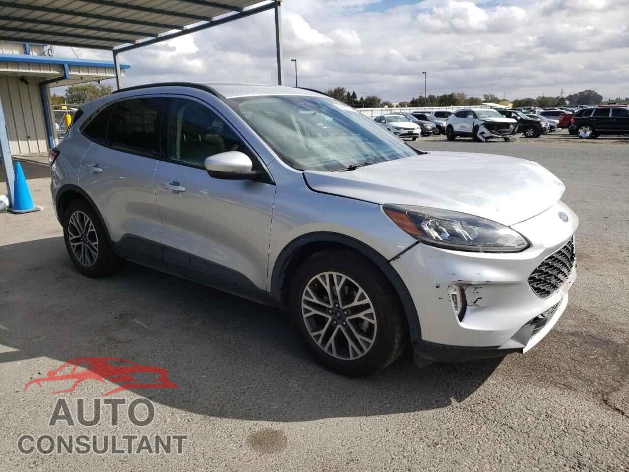FORD ESCAPE 2020 - 1FMCU0H61LUA15058