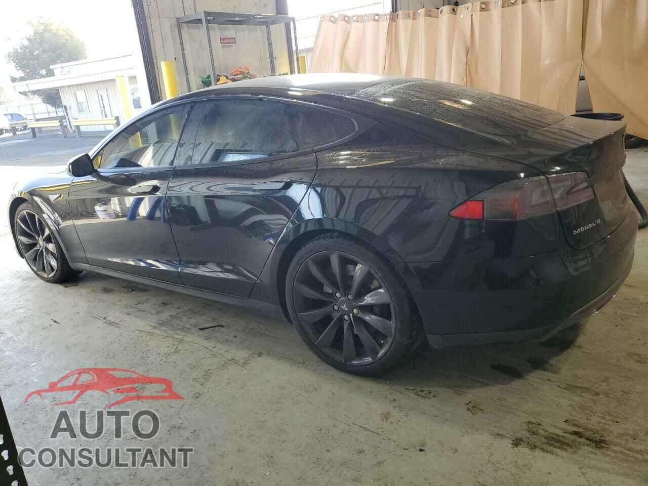 TESLA MODEL S 2013 - 5YJSA1DP9DFP26689