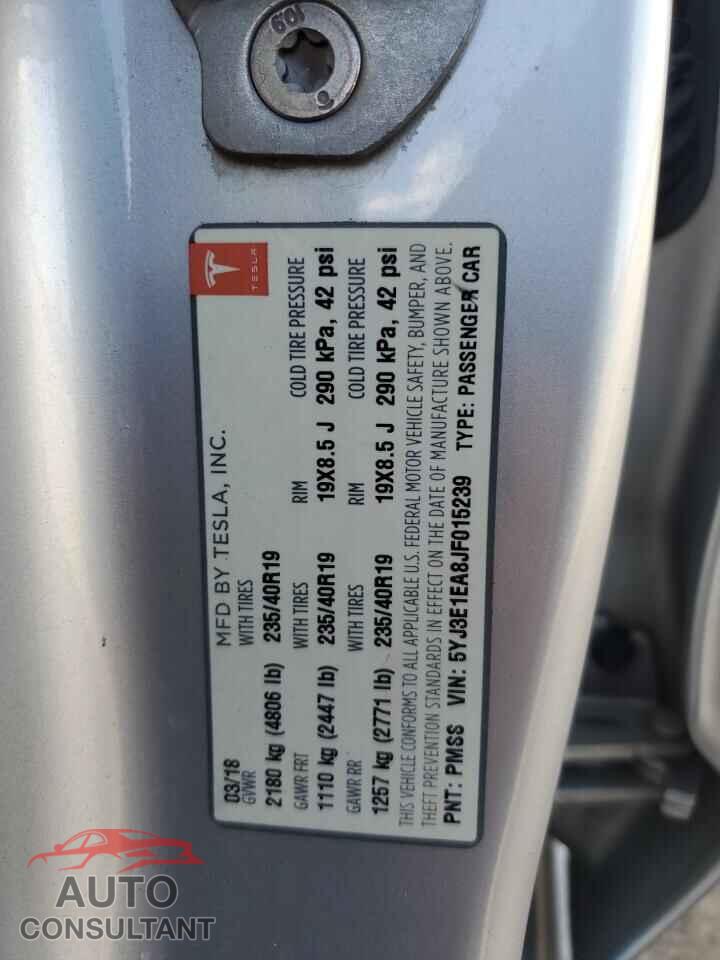 TESLA MODEL 3 2018 - 5YJ3E1EA8JF015239