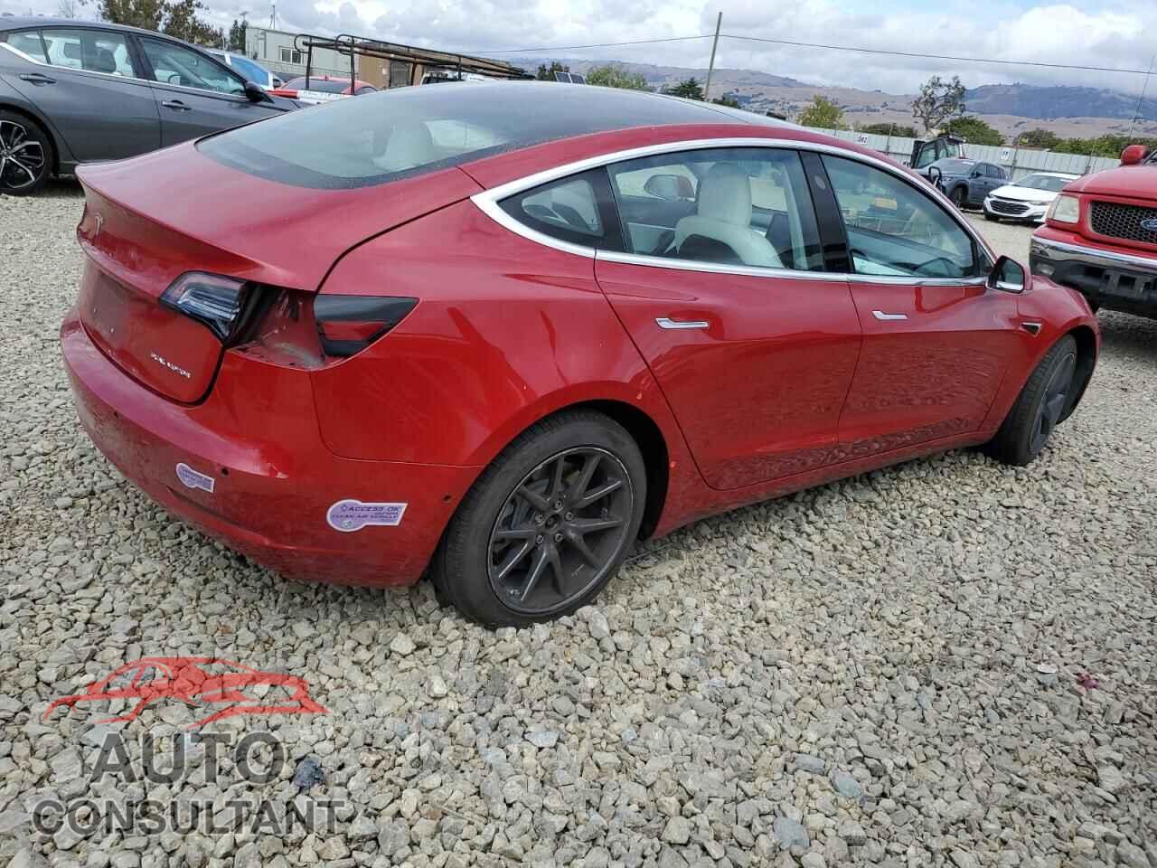 TESLA MODEL 3 2018 - 5YJ3E1EB4JF100832