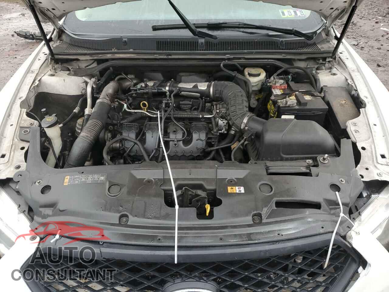 FORD TAURUS 2013 - 1FAHP2E93DG204375